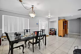 1413 Westchester Dr N, West Palm Beach, FL 33417 - Photo 9
