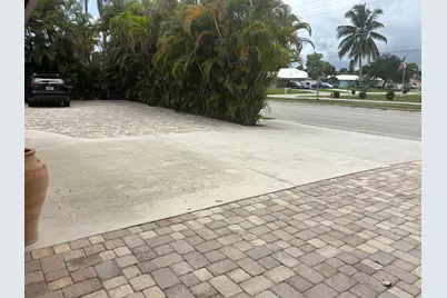 1257 SE Airoso Boulevard, Unit #B, Port Saint Lucie, FL 34983 - Photo 5