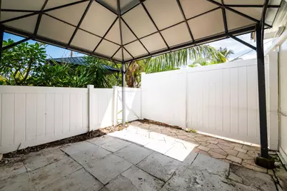 2298 NE 4th Avenue, Boca Raton, FL 33486 - Photo 21