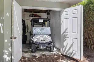 812 Carolina Cir SW, Vero Beach, FL 32962 - Photo 5