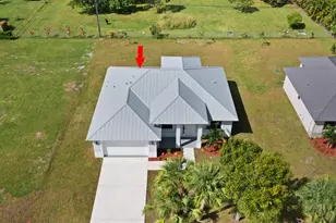 4713 Seagrape Dr, Fort Pierce, FL 34945 - Photo 1