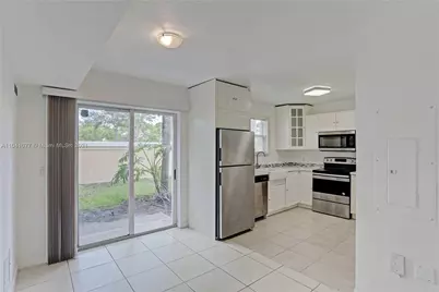 3810 N Jog Road, Unit #106, West Palm Beach, FL 33411 - Photo 5