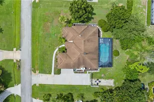 1127 SW Catalina St, Palm City, FL 34990 - Photo 5