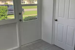 5263 Cresthaven Blvd, West Palm Beach, FL 33415 - Photo 43