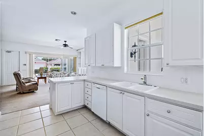 242 Poinciana Drive, Jupiter, FL 33458 - Photo 5