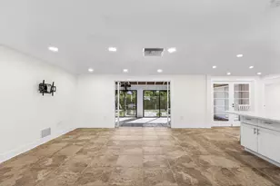 18598 Briggs Cir, Port Charlotte, FL 33948 - Photo 7
