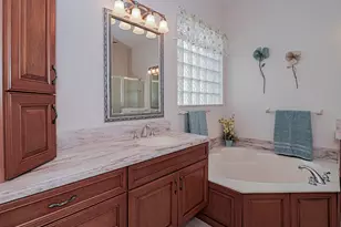 6871 SE Twin Oaks Cir, Stuart, FL 34997 - Photo 15