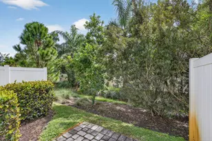 392 SE Sea Hunt Wy, Stuart, FL 34994 - Photo 13