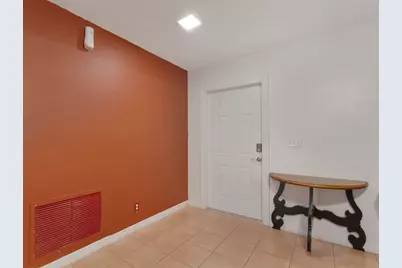 101 N Sequoia Drive, West Palm Beach, FL 33409 - Photo 5