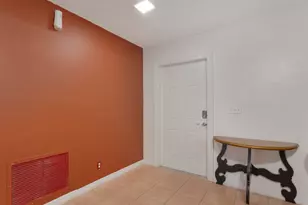 101 N Sequoia Dr, West Palm Beach, FL 33409 - Photo 5