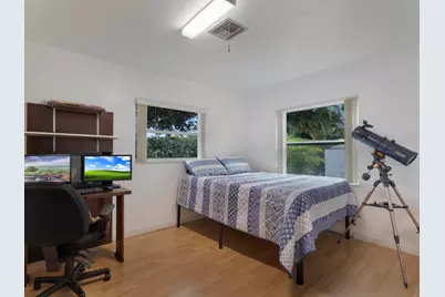 101 N Sequoia Drive, West Palm Beach, FL 33409 - Photo 17