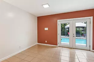 101 N Sequoia Dr, West Palm Beach, FL 33409 - Photo 11