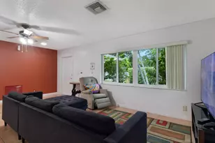 101 N Sequoia Dr, West Palm Beach, FL 33409 - Photo 7