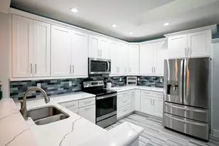 12599 Crystal Pointe Dr, Boynton Beach, FL 33437 - Photo 3