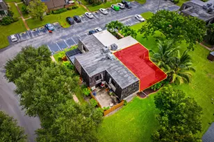 1524 Forest Lakes Cir, West Palm Beach, FL 33406 - Photo 11