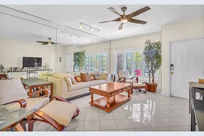 584 SE 20th Avenue, Unit #2, Deerfield Beach, FL 33441 - Photo 7