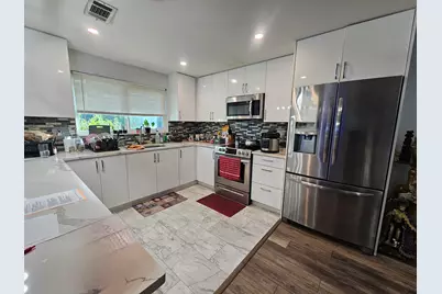 1434 SE Larkwood Circle, Port Saint Lucie, FL 34952 - Photo 11