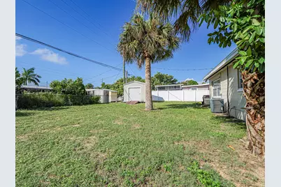 563 4th Place SW, Vero Beach, FL 32962 - Photo 29