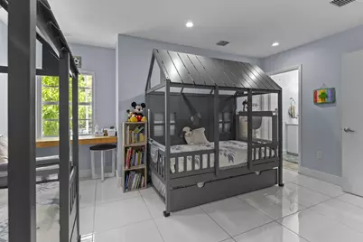 297 Minola Drive, Miami Springs, FL 33166 - Photo 43