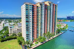 2640 Lake Shore Dr, Riviera Beach, FL 33404 - Photo 1