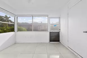 811 Salem Ln, Lake Worth, FL 33467 - Photo 13