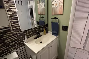 104 Hasting G, West Palm Beach, FL 33417 - Photo 7