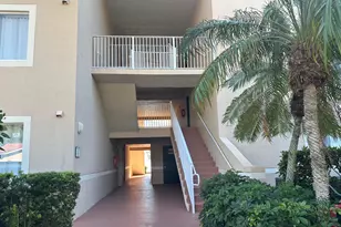 1610 N 42ND Cir, Vero Beach, FL 32967 - Photo 3