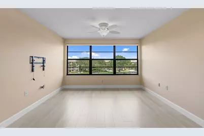 6025 Balboa Circle, Unit #406, Boca Raton, FL 33433 - Photo 9