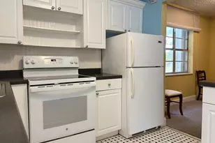 100 Royal Palm Way, Boca Raton, FL 33432 - Photo 15