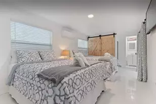 3700 Australian Ct, West Palm Beach, FL 33407 - Photo 13