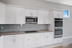 12446 SW Sunrise Lk Ter, Port Saint Lucie, FL 34987 - Photo 3