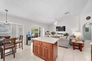 3461 SW Esperanto St, Port Saint Lucie, FL 34953 - Photo 7
