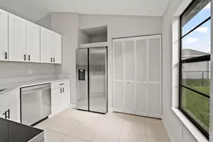 4541 SW Uleta St, Port Saint Lucie, FL 34953 - Photo 11