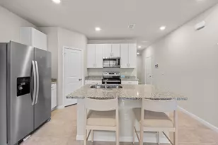 5731 SE Edgewater Cir, Stuart, FL 34997 - Photo 7