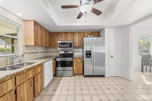 357 NW Hogan St, Port Saint Lucie, FL 34983 - Photo 15