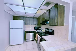 460 NW 20th St, Boca Raton, FL 33431 - Photo 1