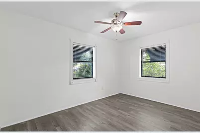 3101 Glenwood Road, West Palm Beach, FL 33405 - Photo 9