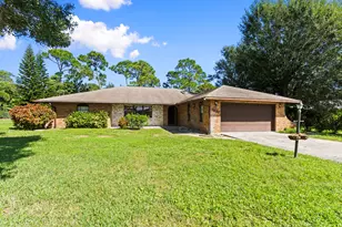 1537 SE Blockton Ave, Port Saint Lucie, FL 34952 - Photo 3