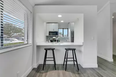 828 Club Drive, Palm Beach Gardens, FL 33418 - Photo 3