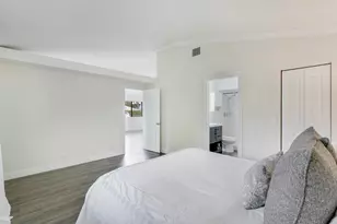 828 Club Dr, Palm Beach Gardens, FL 33418 - Photo 11