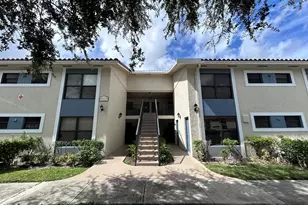 1525 Lake Crystal Dr, West Palm Beach, FL 33411 - Photo 1