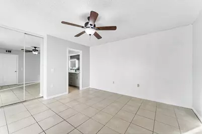 2410 24th Way, West Palm Beach, FL 33407 - Photo 7