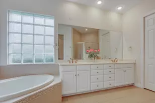 8705 Tompson Point Rd, Port Saint Lucie, FL 34986 - Photo 33