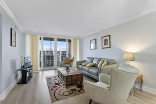 8 Royal Palm Way, Boca Raton, FL 33432 - Photo 1