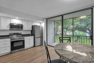 5190 Las Verdes Cir, Delray Beach, FL 33484 - Photo 9