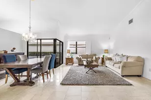 6100 Manchester Ln, Davie, FL 33331 - Photo 7