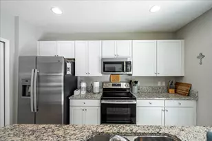 2851 NW Treviso Cir, Port Saint Lucie, FL 34986 - Photo 11