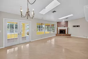 1401 Alpha Ct N, Lake Clarke Shores, FL 33406 - Photo 5