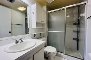 3154 Via Poinciana, Lake Worth, FL 33467 - Photo 13