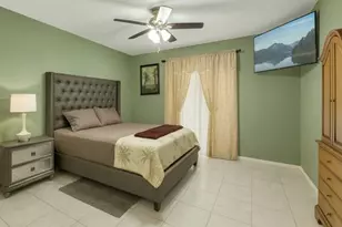 3738 Savoy Ln, West Palm Beach, FL 33417 - Photo 9